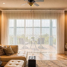 Inviting-Norman-SmartDrape-Over-a-Patio-Door-at-Veranda-Falls-in-League-City-TX 0