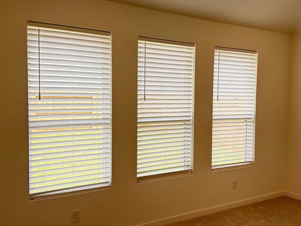 Modern Cordless 2 1/2-Inch Faux Wood Horizontal Blinds on Pacific Current Way in League City, TX